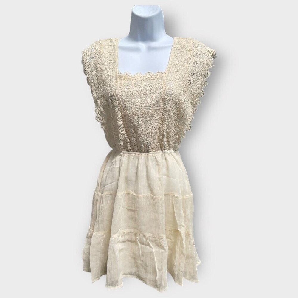 Moon River Mini Dress Women's Size XS Cream Color Lace Paneled Short Square Neck